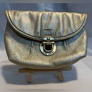 EUC Marc Jacobs textured leather pouch